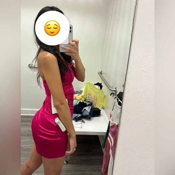 Pink dress - Picture 2 of 3